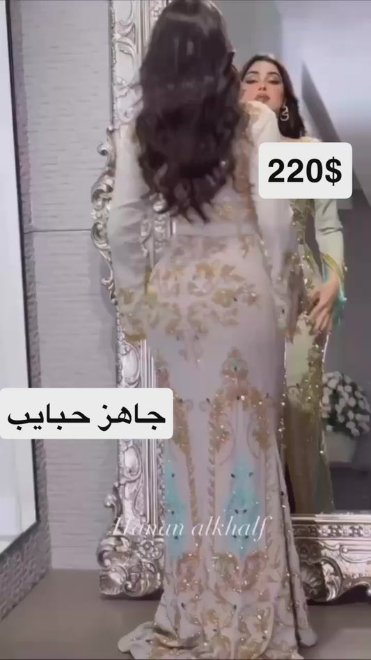 فستانين